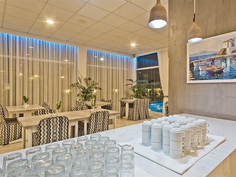 Miramare Bay Hotel Karpathos Exteriör bild