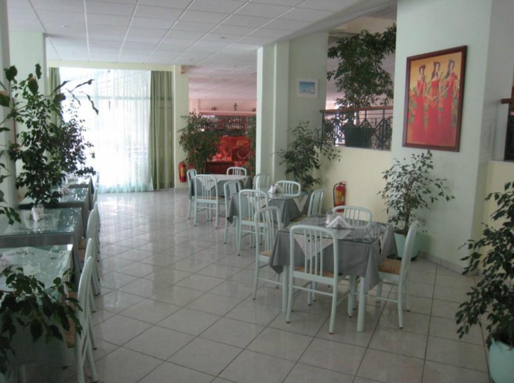 Miramare Bay Hotel Karpathos Exteriör bild